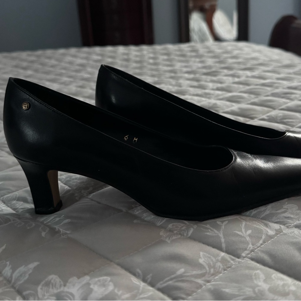 Etienne Aigner Black Classic Heels